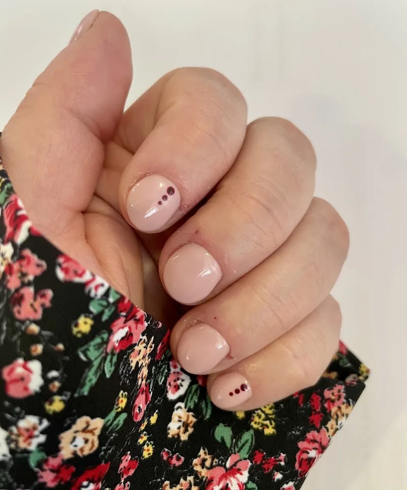 Melslli Beauty Salon - Onglerie Perpignan - Photo de couverture - OneBooking