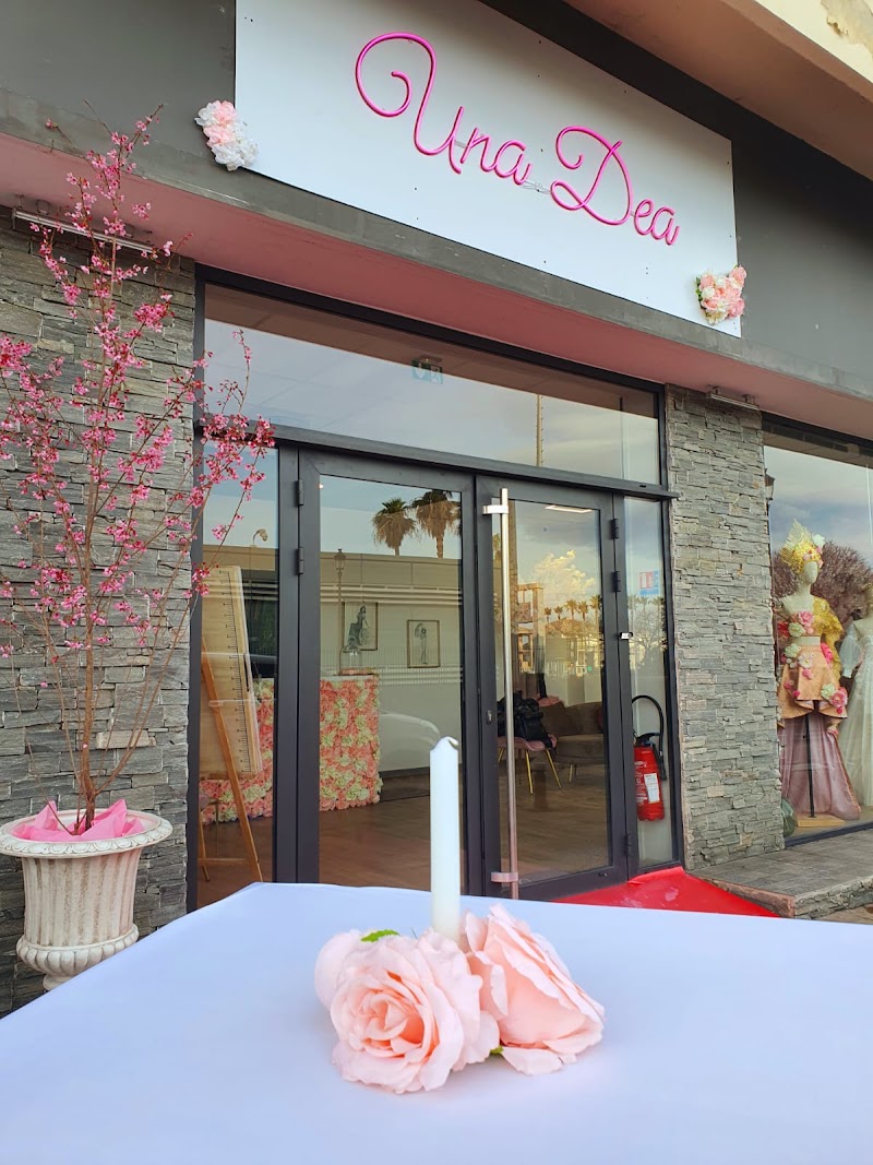 Una Dea - Coiffure Bastia - OneBooking