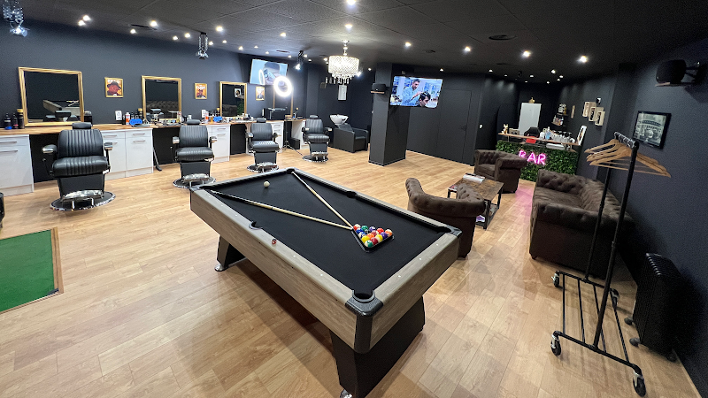Memphis cut - Barbier Saint Etienne - Coiffure Saint-Étienne - OneBooking