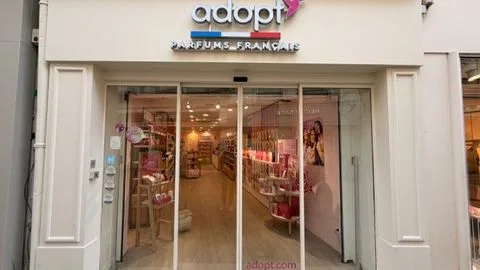 Adopt Parfums - Maquillage Poitiers - Photo de couverture - OneBooking
