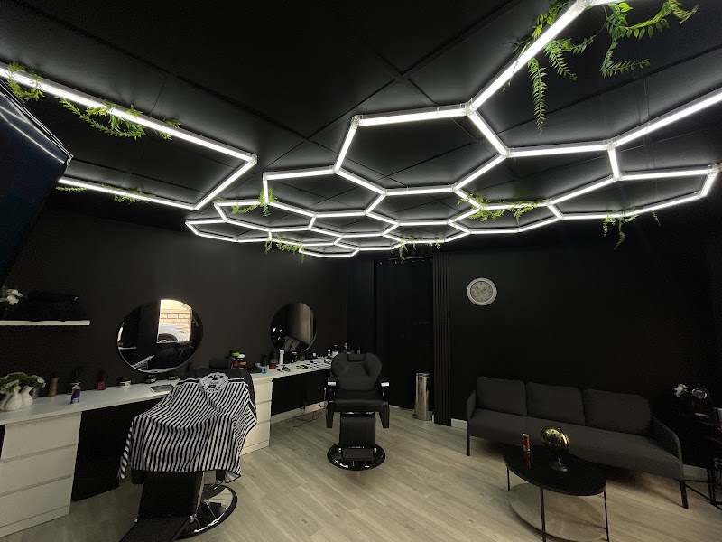 Hood Barber - Coiffure Saint-Étienne - OneBooking