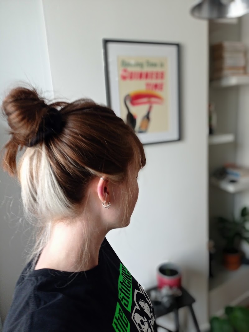 le salon des filles et des garçons - Coiffure Tours - OneBooking