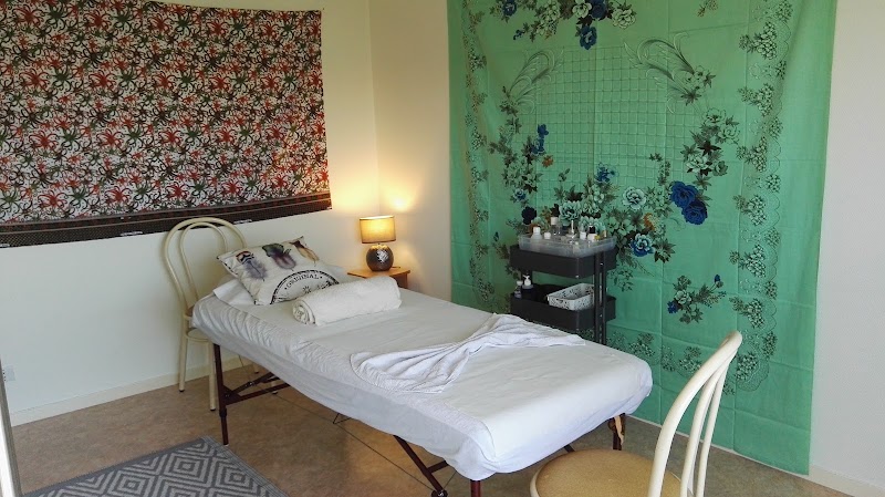 Massage Traditionnel de Bornéo