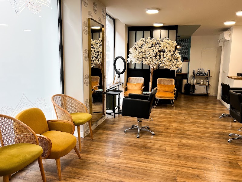 DOUCE FOLIE – Salon de coiffure & Coworking de coiffeurs - Coiffure Strasbourg - OneBooking