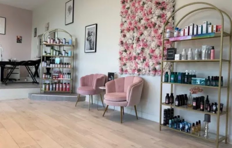 Le Salon de Camy - Coiffure Tours - OneBooking