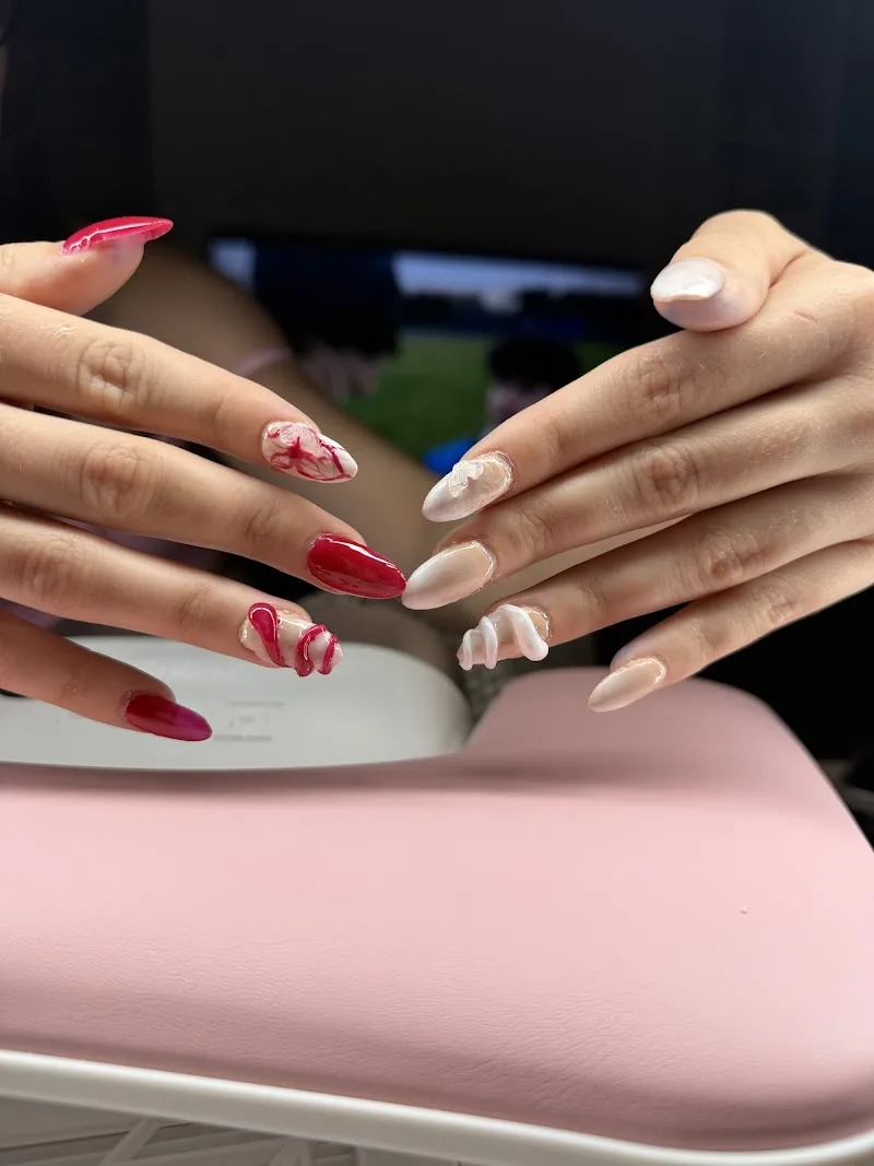 Imilienails