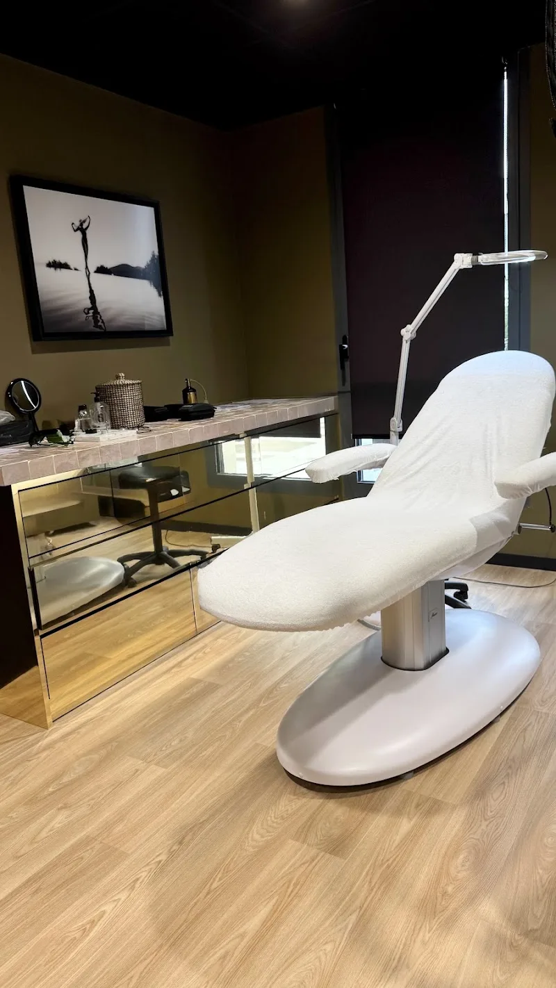 Dr Isabelle Baste - Angiologue - Épilation laser - Rouen