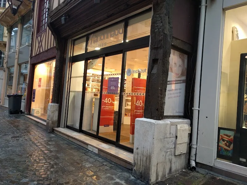 Marionnaud - Parfumerie & Institut