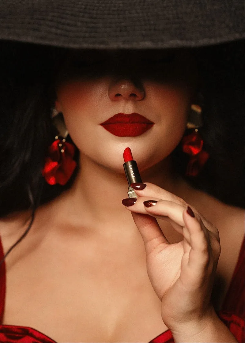 Coline H. - Maquillage • Regard • Formation
