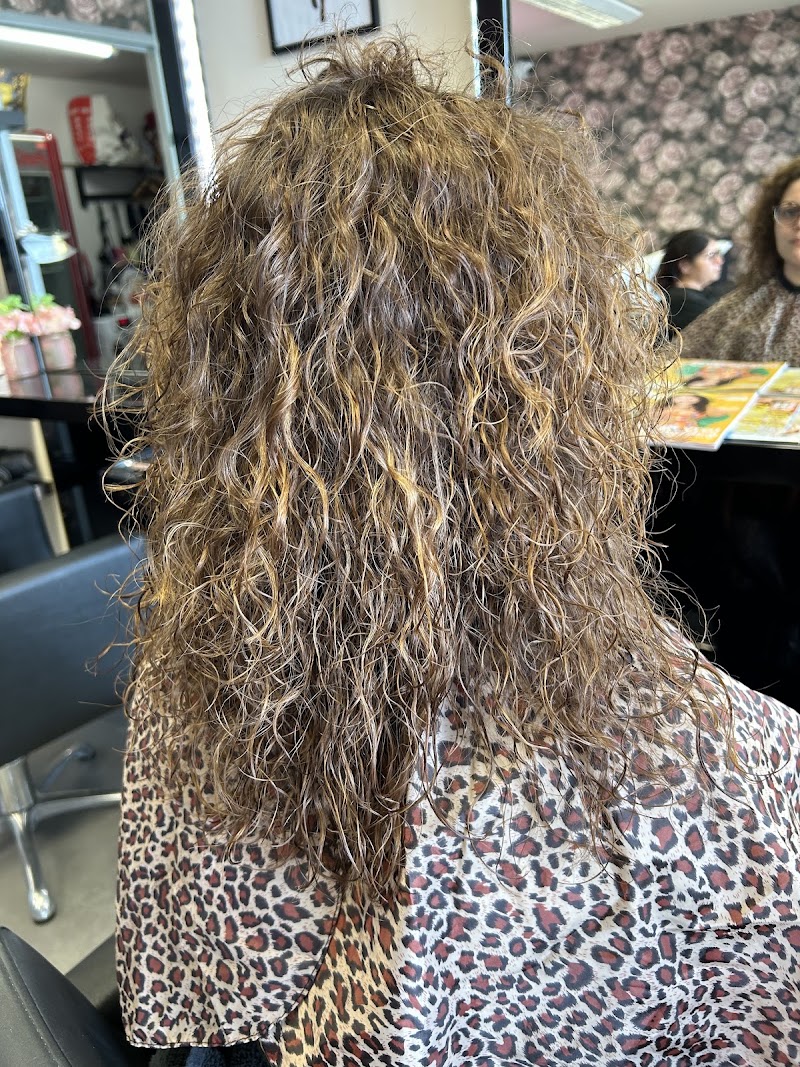 Hair Style Design - Coiffure Metz - OneBooking