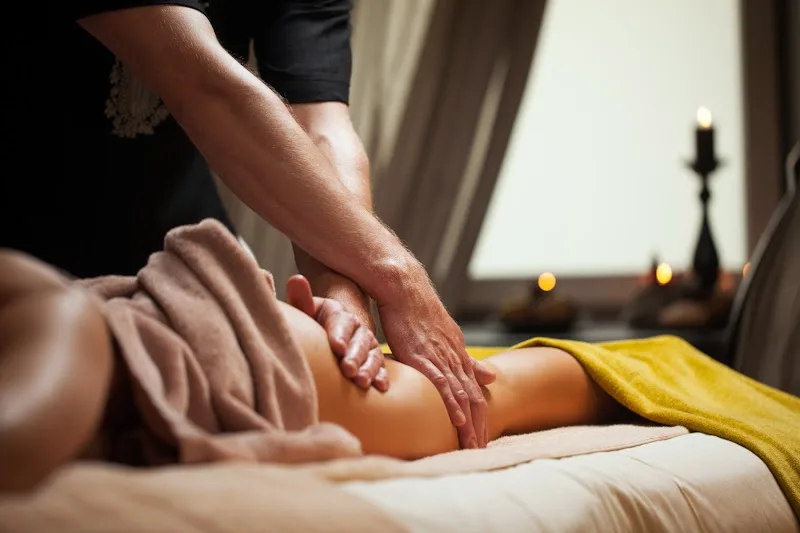 Au fil de Soi, Massage Lyon 1 - Nicolas Muzy - Masseur et thérapeute