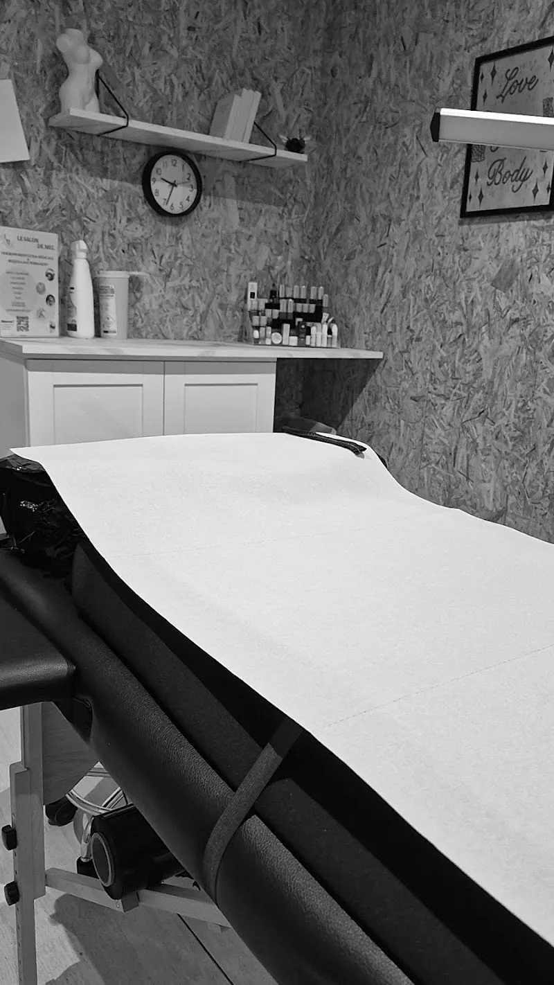 Le Salon de Mel - Experte en reconstruction post cancer- aréole mammaire - maquillage permanent - Certifiée RNCP