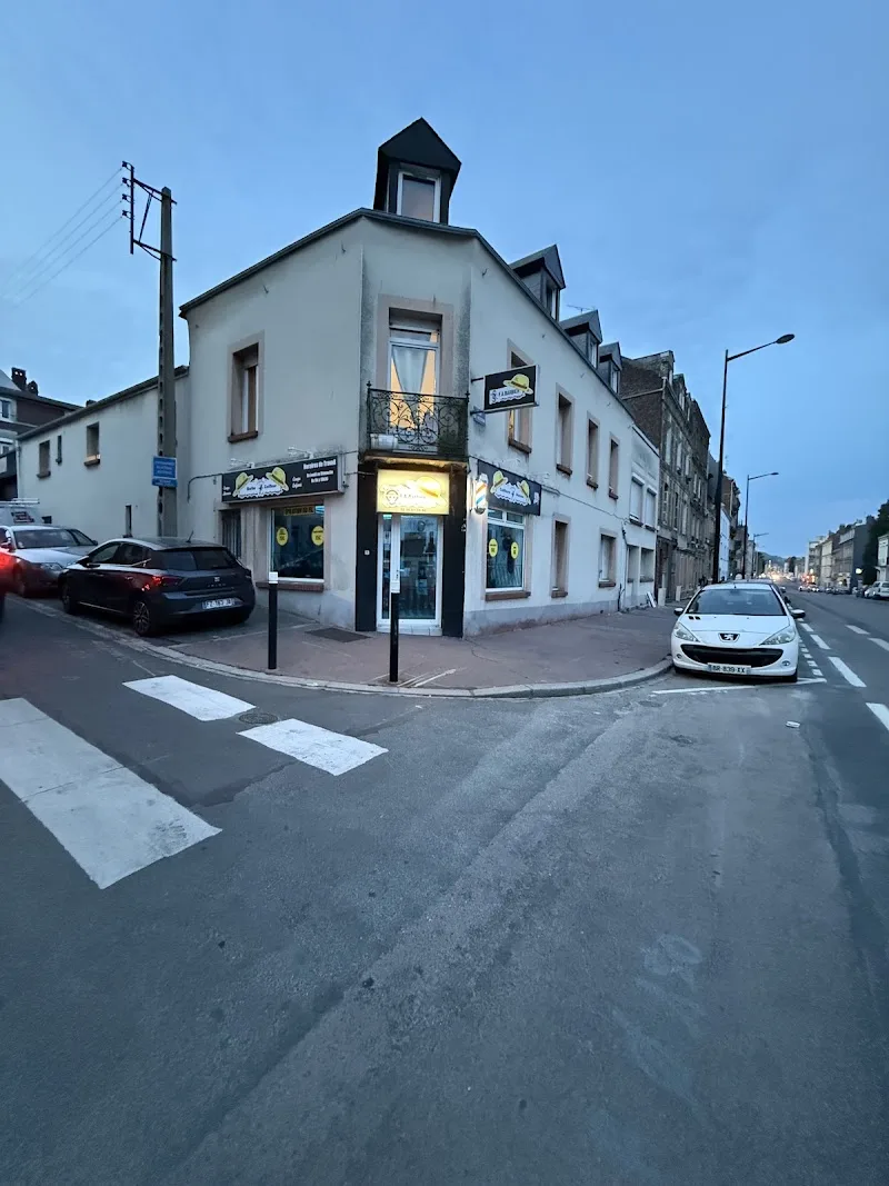 Fa Barbie coiffure - Barbier Le Havre - Photo de couverture - OneBooking