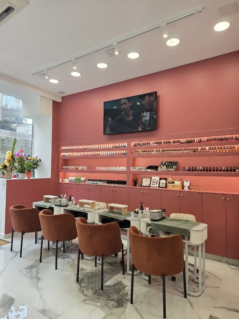Nails 87