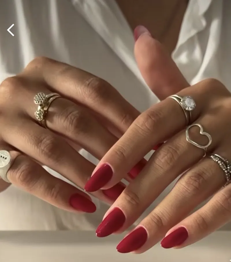 Ongle et diamant