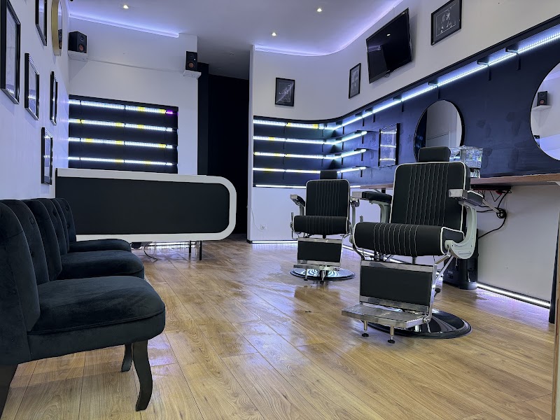 KL Barber Premium