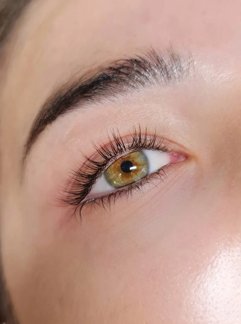 Aïris - Extensions de cils, rehaussement de cils - Beauté écoresponsable