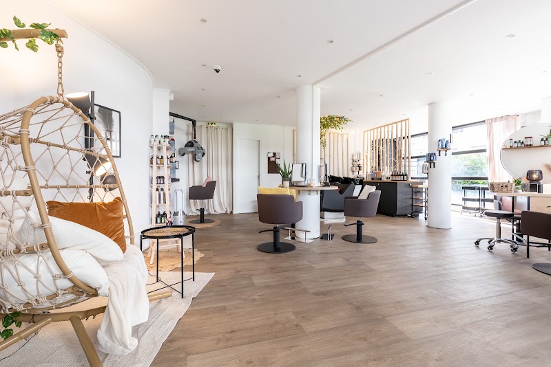 Le Studio Monah - Coiffeur Paris 11 - Coiffure Paris - OneBooking