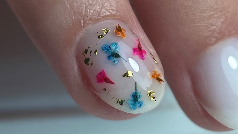 NAILS & Beauty by Leana - ROMAGNAT 63