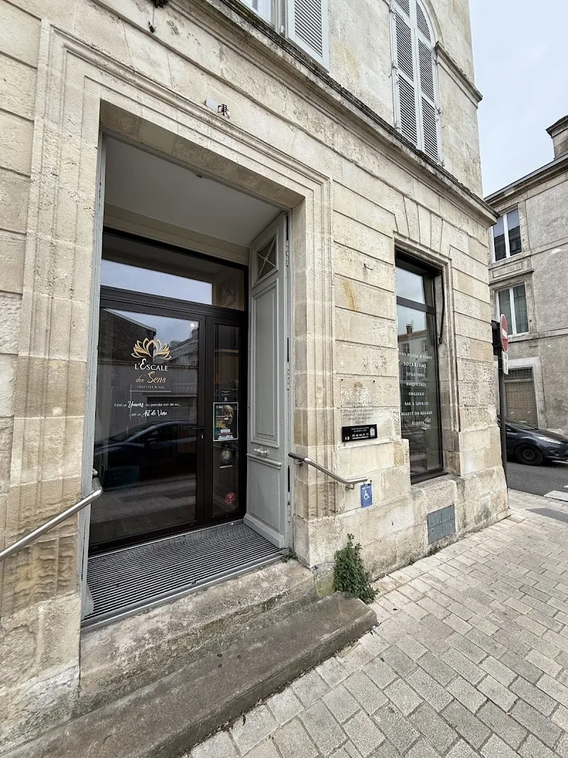 L'Escale des Sens - Onglerie La Rochelle - Photo de couverture - OneBooking