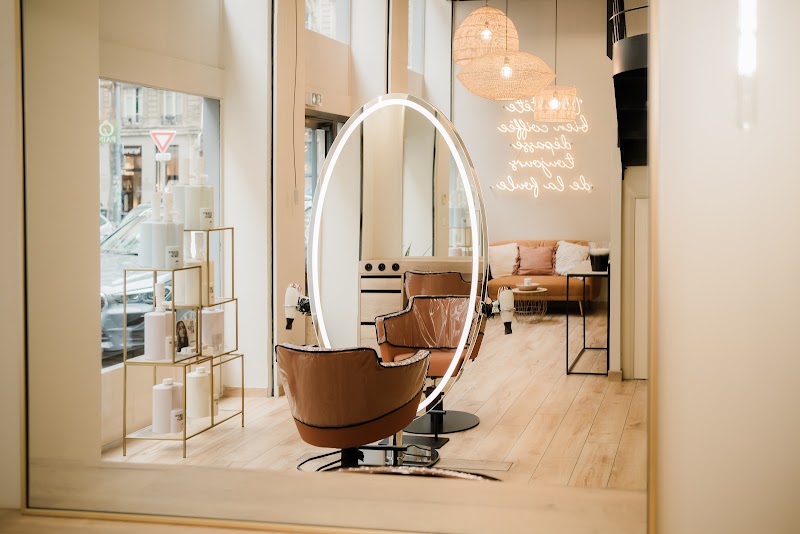 Salon Océane AVAKIAN - Coiffure Lyon - OneBooking