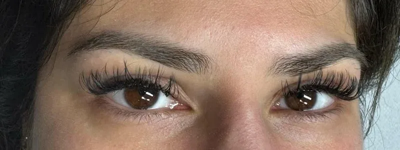 DALILA EXTENSIONS DE CILS - Sourcils & cils Clermont-Ferrand - Photo de couverture - OneBooking