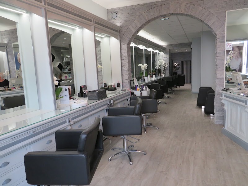 Vanessa DUMONT - Coiffure Le Havre - OneBooking
