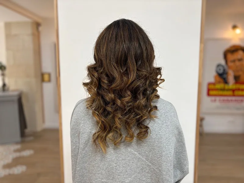 COSY AL HAIR ROOM