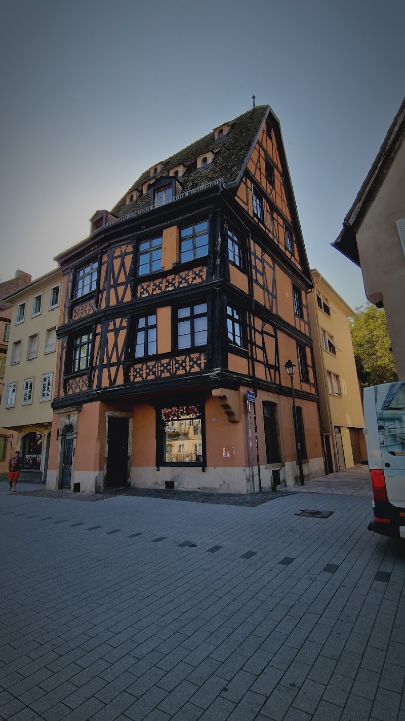 Vue Sur L'ill - Coiffure Strasbourg - OneBooking