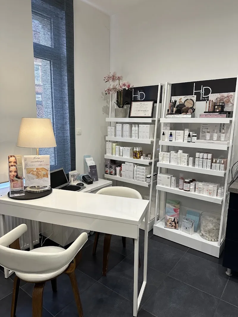 H-Derma - Spécialiste de la peau - Maquillage permanent - Traitement cheveux Croix