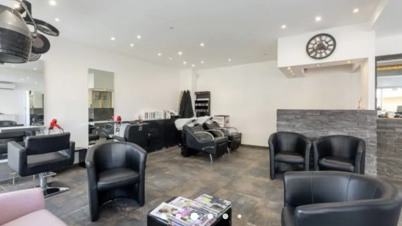 Changement d'Hair ( expert de la coiffure ) - Coiffure Fréjus - Photo de couverture - OneBooking