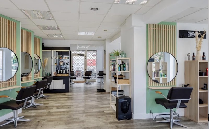 Carré V - Tours Nord - Coiffure Tours - OneBooking