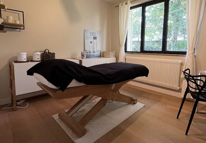Terre de Beauté - Onglerie Amiens - Photo de couverture - OneBooking