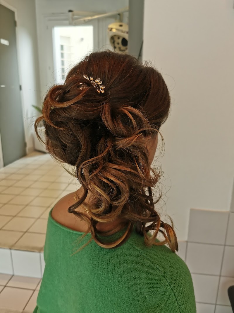 DIVINE HAIR - Coiffure Nantes - OneBooking