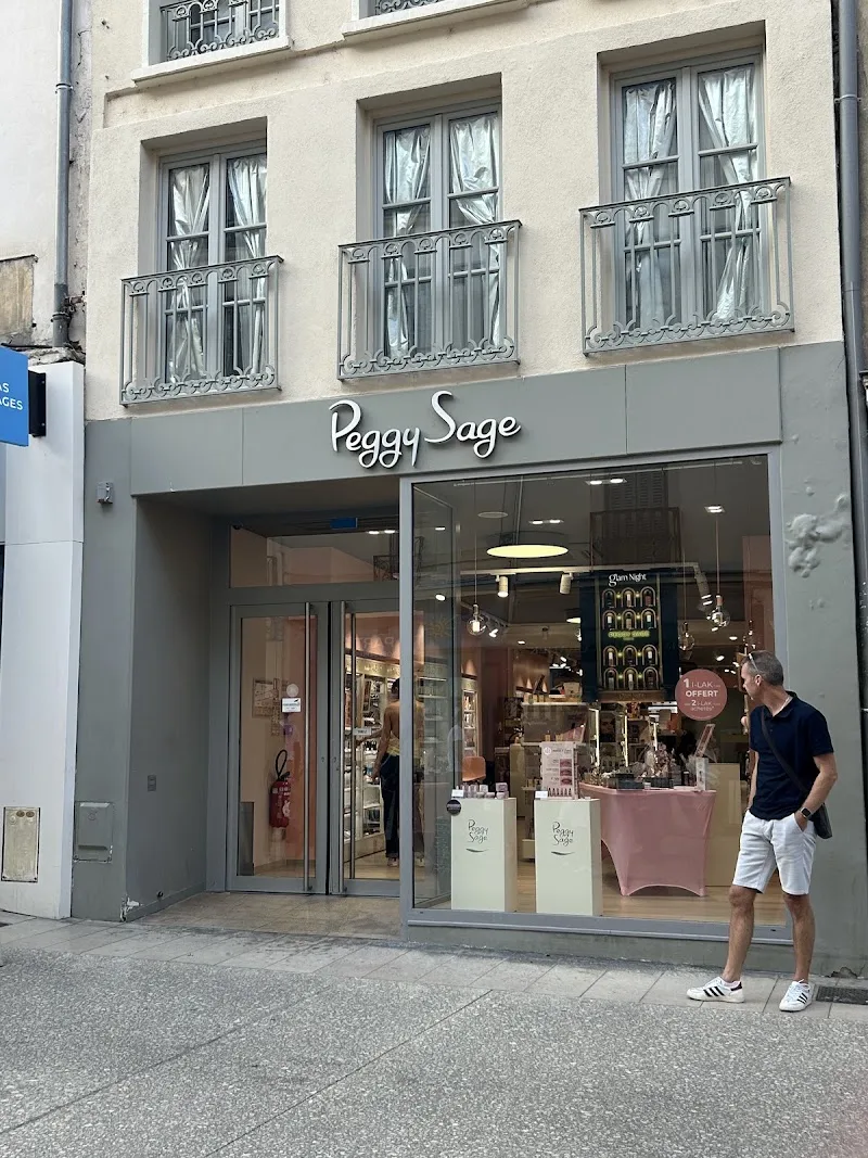 Peggy Sage Dijon