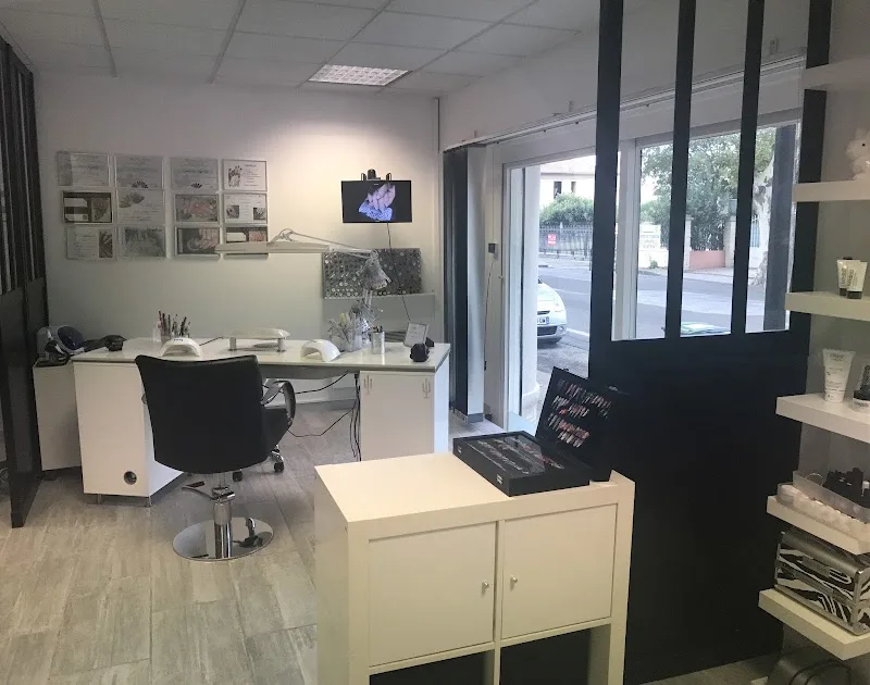 Art & Beauté Sandrine (Ongles Nimes)