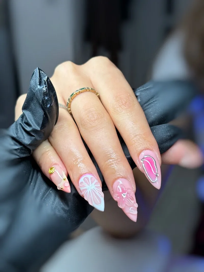Naelenails (uniquement sur RDV )