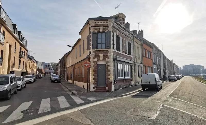 Enjoy your life Amiens / Spa et Jacuzzi privatif / Logements insolites et romantiques