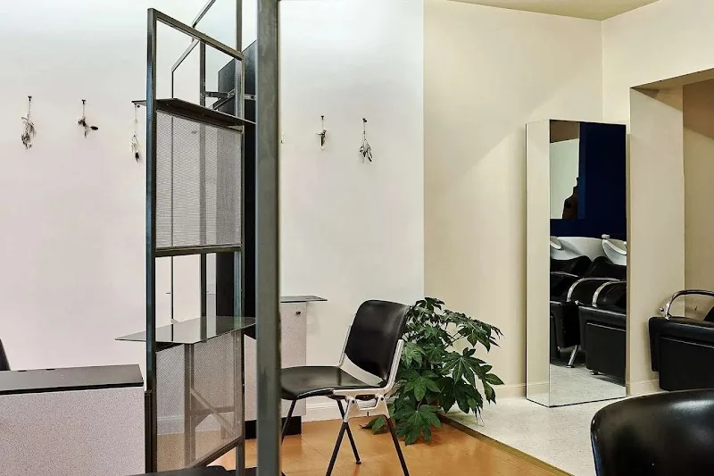 Coiffeur Strasbourg AVILA | Coworking coiffure | Head Spa, Coloriste, Visagiste