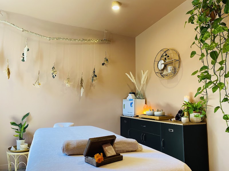 Kelapa Massages