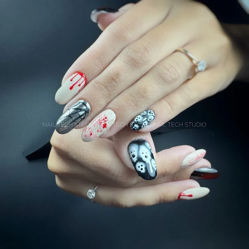 NAIL TECH STUDIO by charlotte