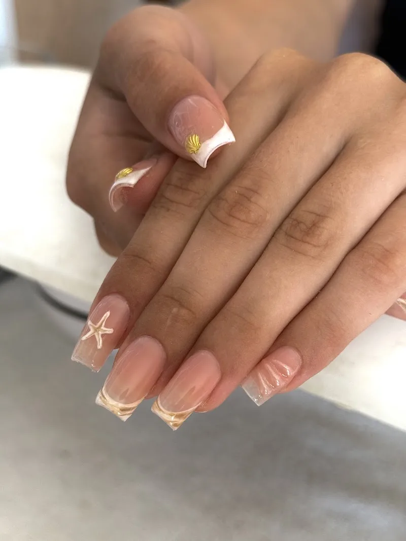 Novaa Nails
