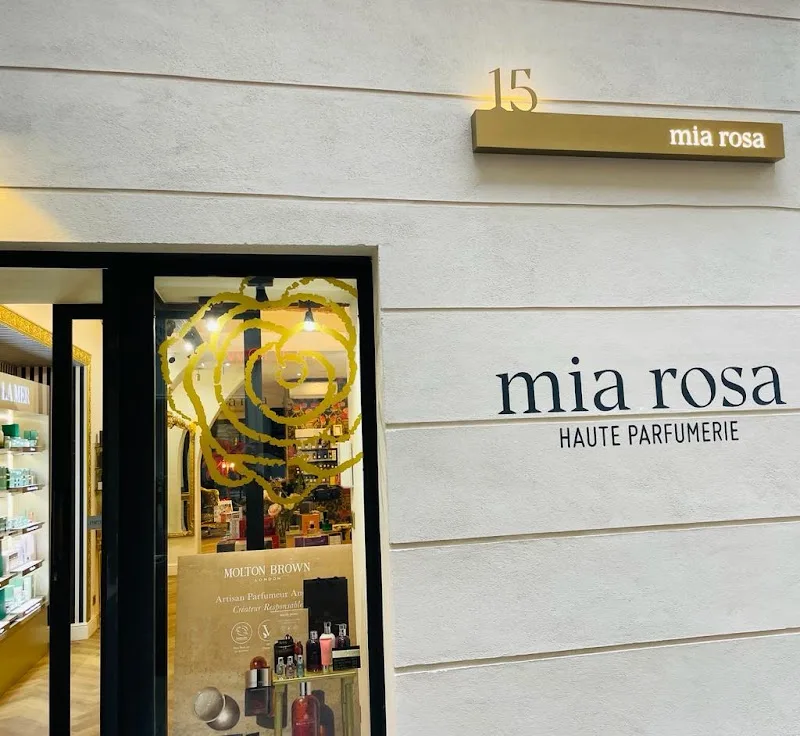 MIA ROSA