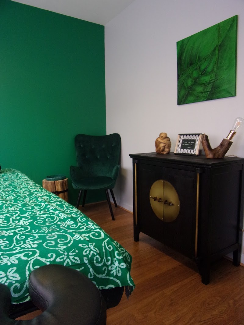 GREEN MASSAGE
