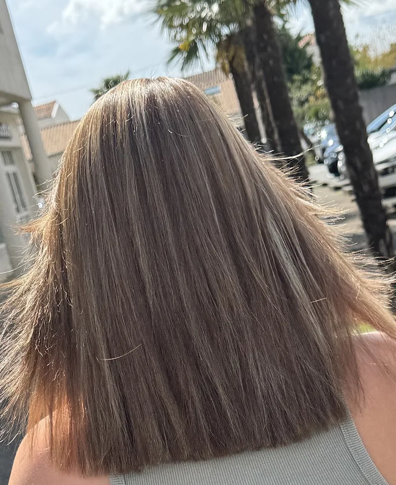 Le Salon Sans Nom