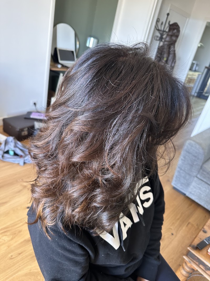 K'hair coiffure mixte expert coloriste spécialisé dans le blond - Coiffure Bastia - OneBooking