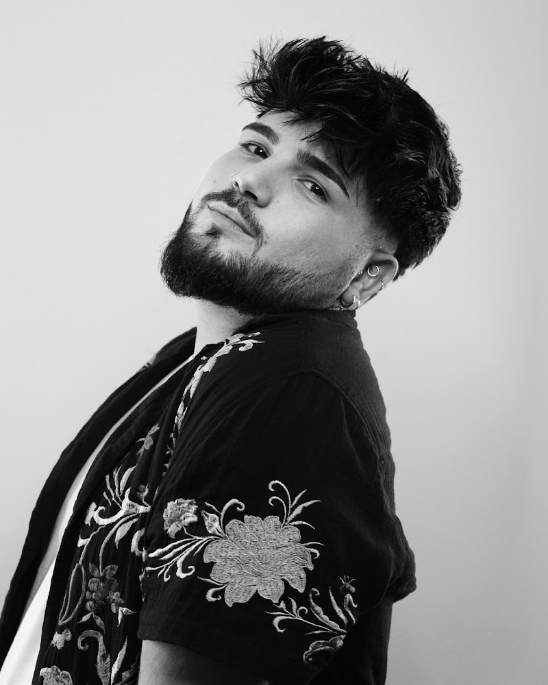 Luca Brusini Expert Colorist - Coiffure Grenoble - OneBooking