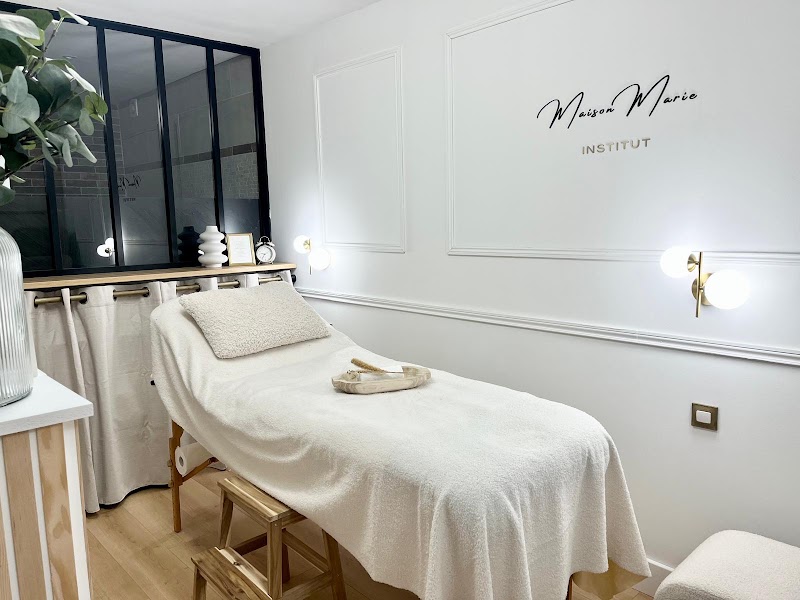MAISON MARIE Institut Head spa Fougères - Coiffure Fougères - OneBooking