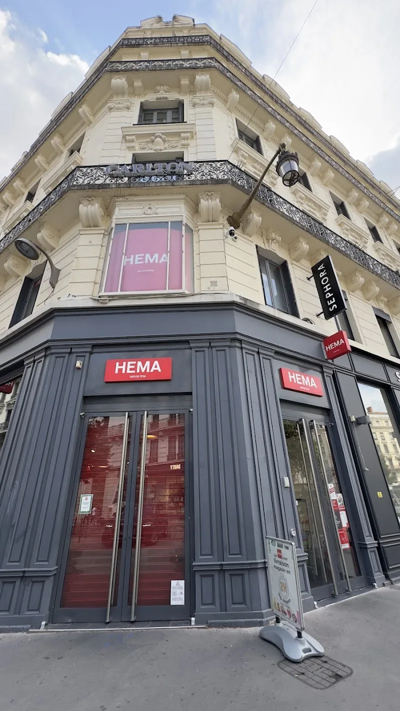 Hema - Maquillage Lyon - Photo de couverture - OneBooking