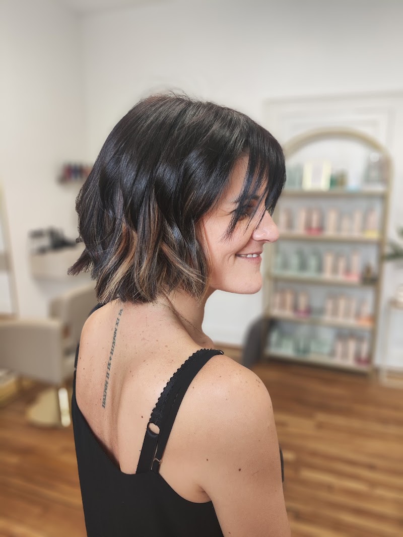 K.mille.Élégance - Coiffure Fougères - OneBooking